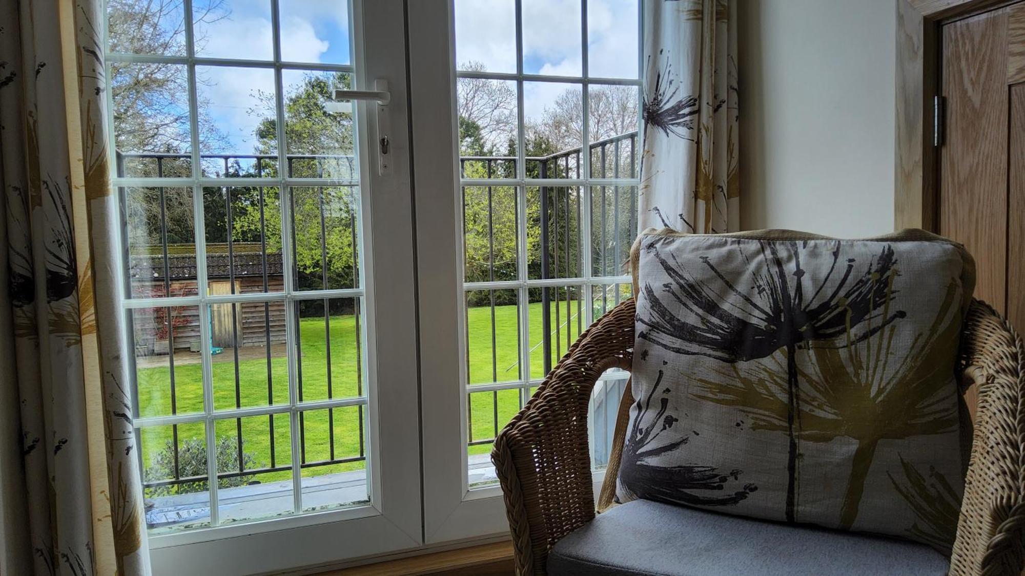 Bed and Breakfast Ha'Penny Acre Sherfield English Zewnętrze zdjęcie