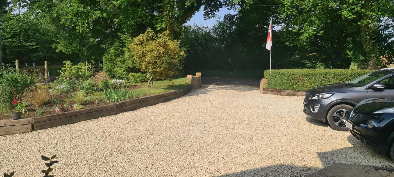 Bed and Breakfast Ha'Penny Acre Sherfield English Zewnętrze zdjęcie